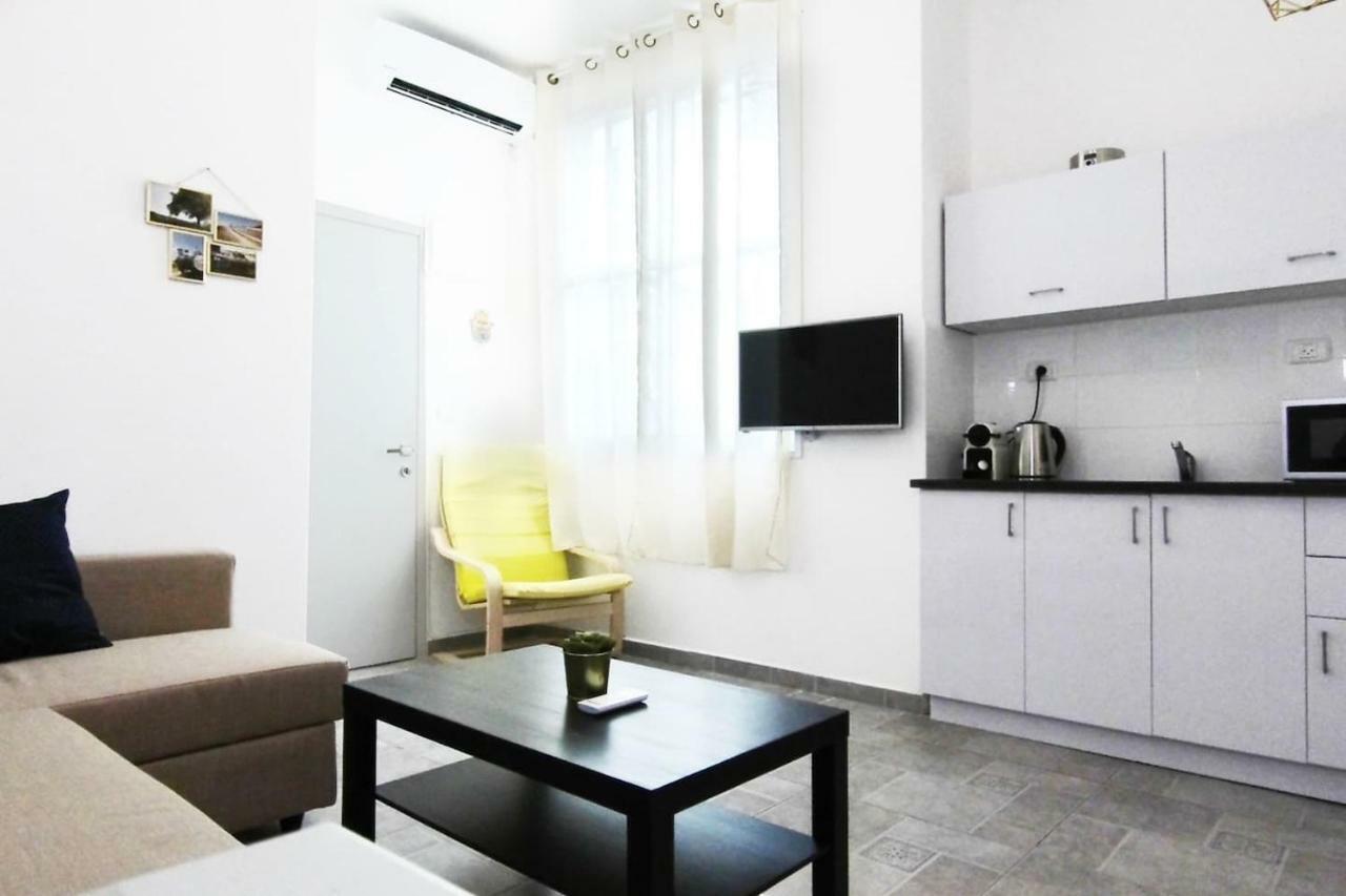 Trendy Apartments In The Heart Of Florentin With Free Netflix Tel Aviv Exteriér fotografie